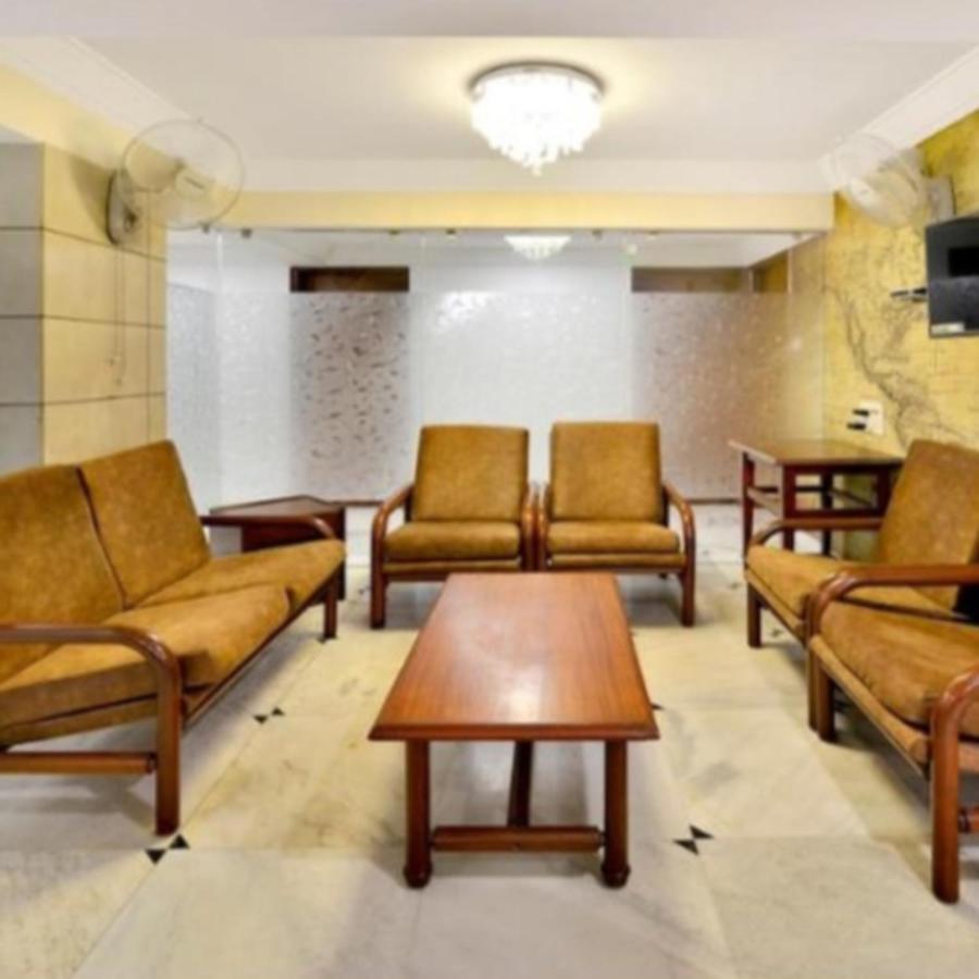 Hotel Apex Ahmedabad Bagian luar foto