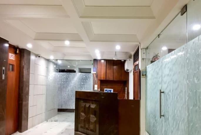 Hotel Apex Ahmedabad Bagian luar foto